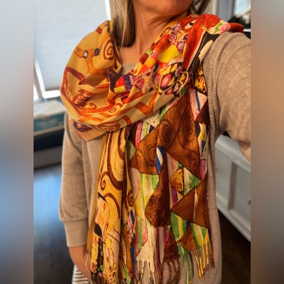 NIB Cashmere-feel Large Fringed Scarf (26 x 76) Gustav Klimt Tree of Life Print - Picture 7 of 10